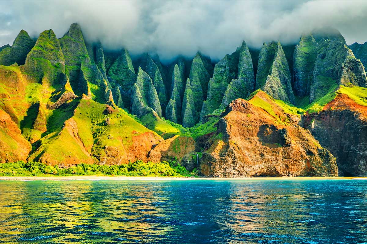 Kauai-hawaii-Things-to-do-in-Hawaii-travel-calendar-ideas-booking-hotel-flight-deals