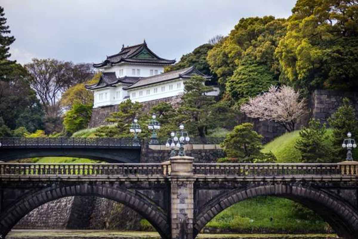imperial-palace-tokyo-Things-to-do-in-florida-travel-calendar-ideas-booking-hotel-flight-deals-Florida-travel-destinations-Cheap-travel-to-japan